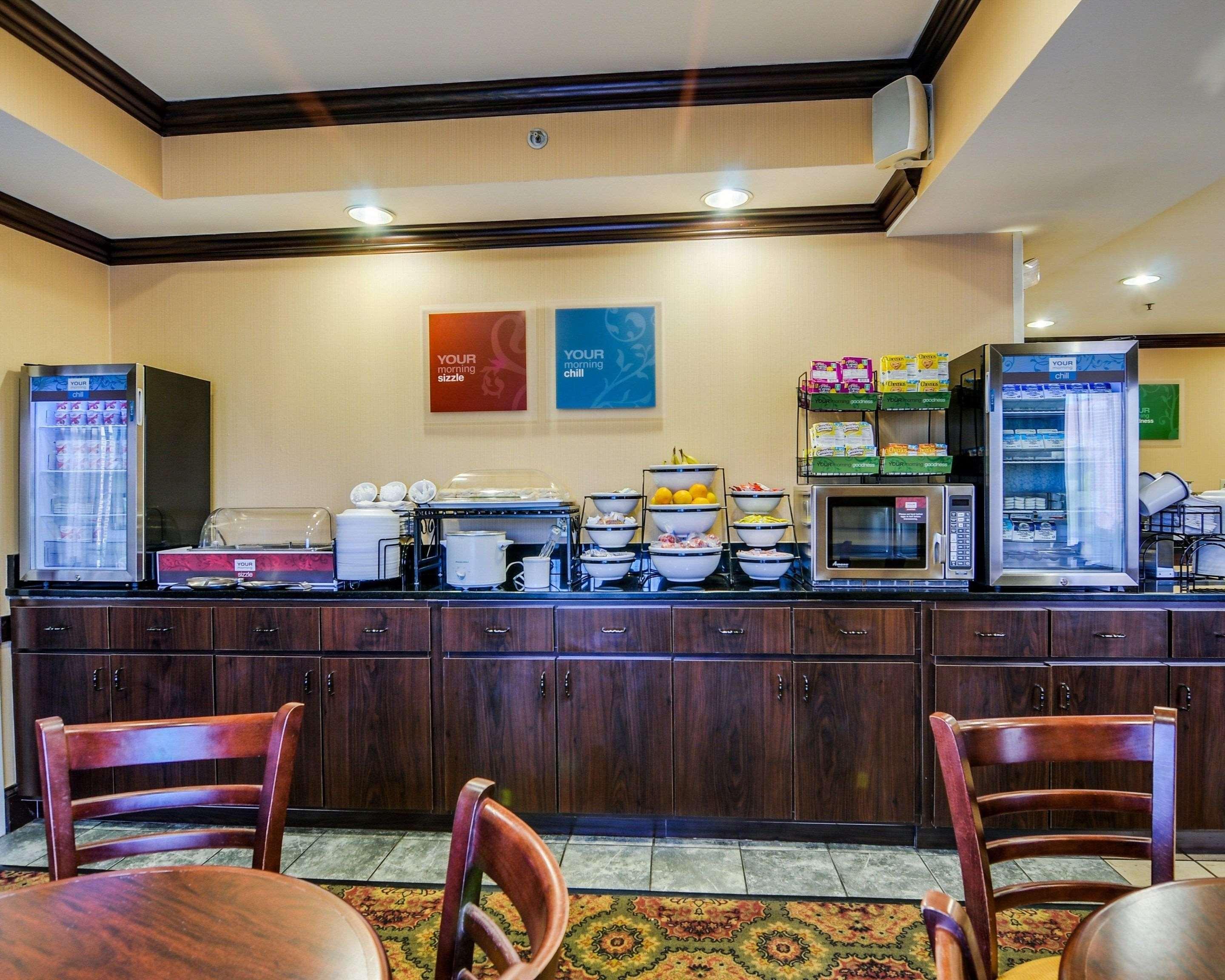 Comfort Inn & Suites Hillsville I-77 Exterior foto